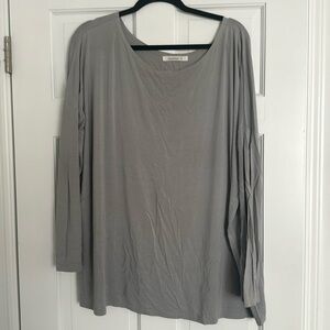 Grey Oversized long sleeve top!